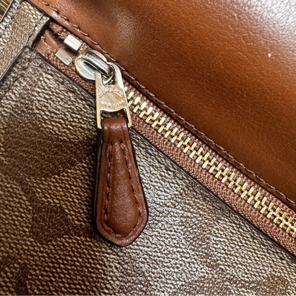 Coach Signature C Logo Slim Envelope in Khaki/Saddle checkbook Fold Long Wallet - Picture 6 of 8